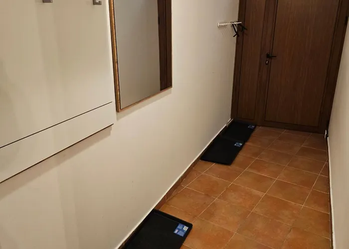 Apartment Viva 4-a-16 To The Door Grand Monastery