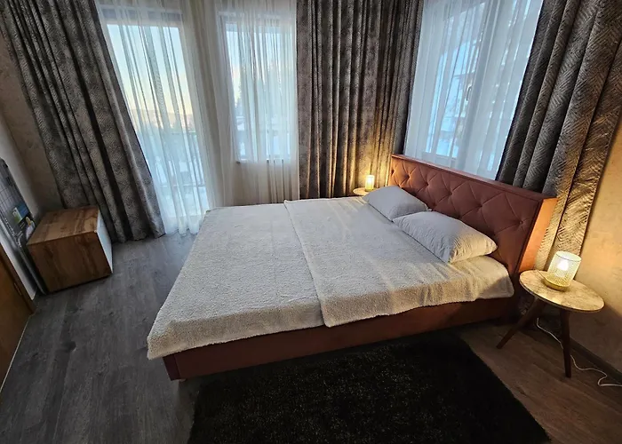 Apartment Viva 4-a-16 To The Door Grand Monastery